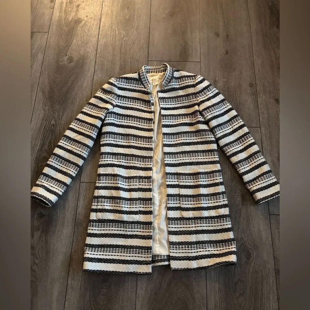 H&M woman’s long coat with pockets